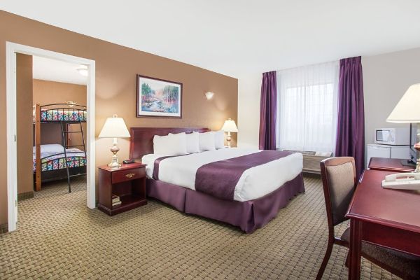 Ramada Red Deer Hotel and Suites
